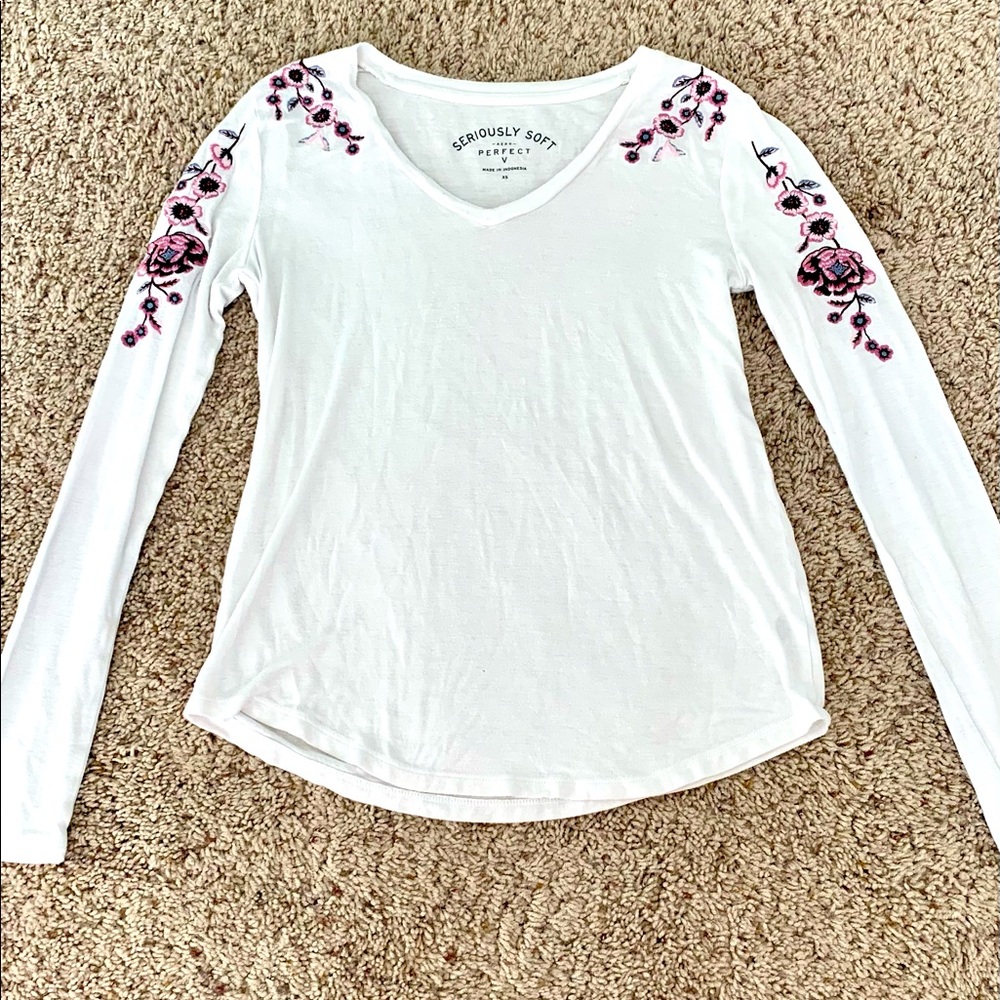 American Eagle Soft and Sexy Long Sleeve